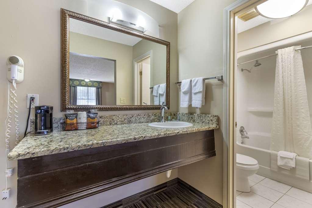 Best Western Sunday House Inn Kerrville Kültér fotó