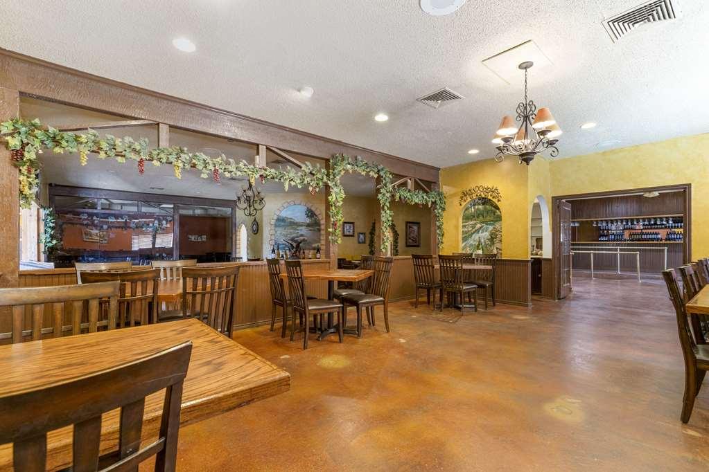 Best Western Sunday House Inn Kerrville Kültér fotó