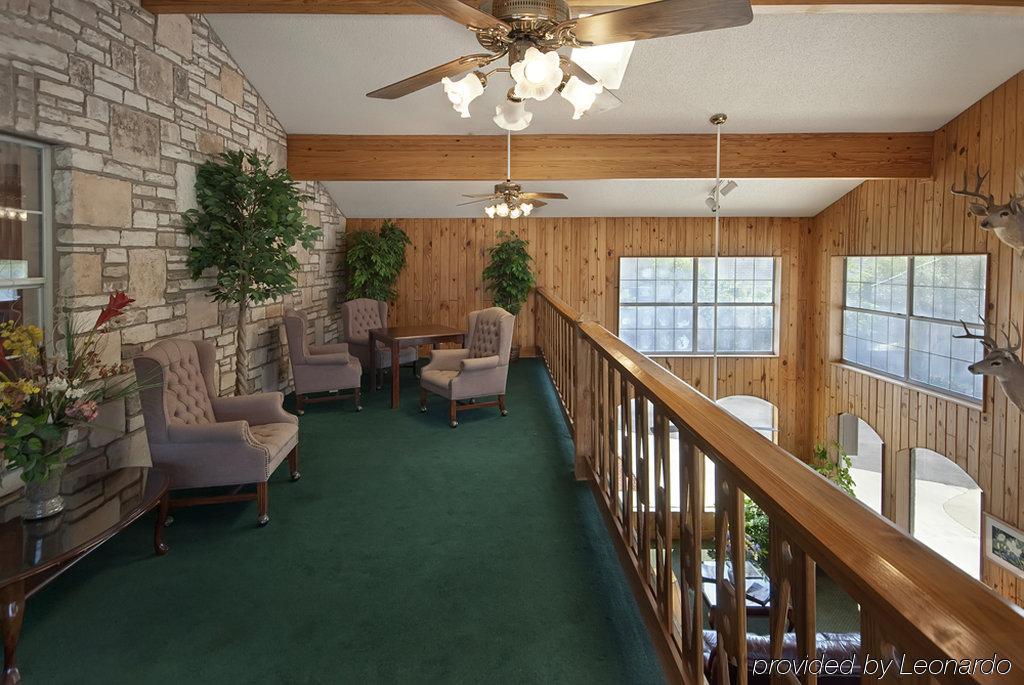 Best Western Sunday House Inn Kerrville Beltér fotó