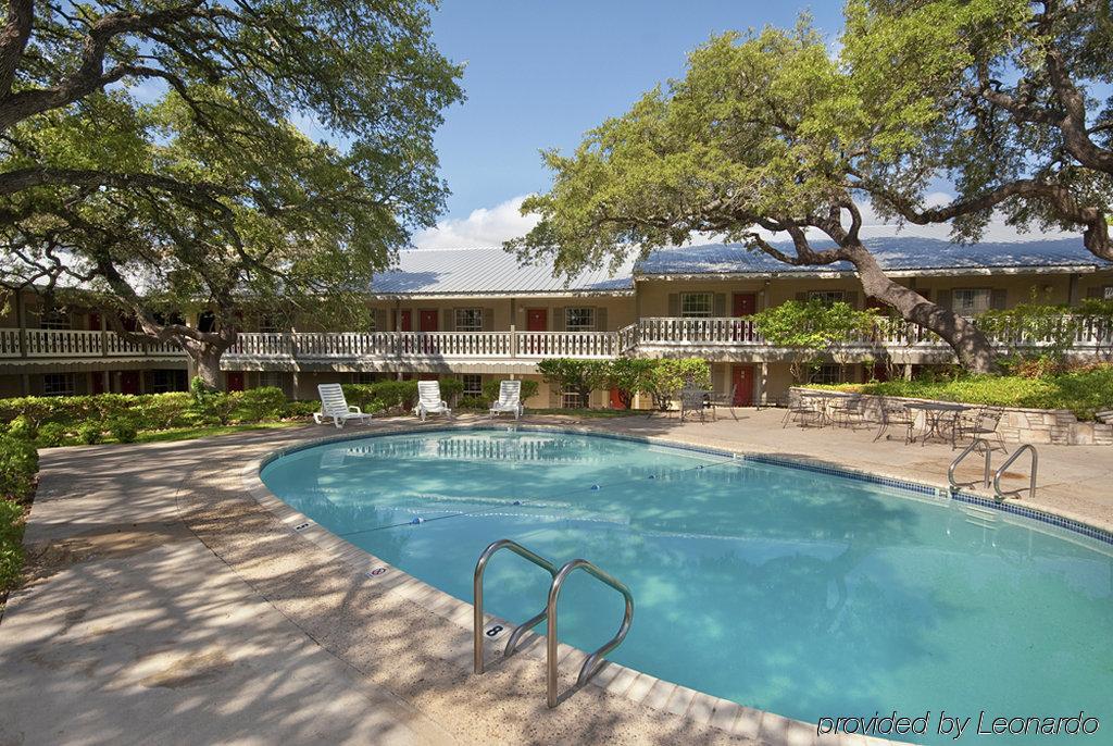 Best Western Sunday House Inn Kerrville Létesítmények fotó