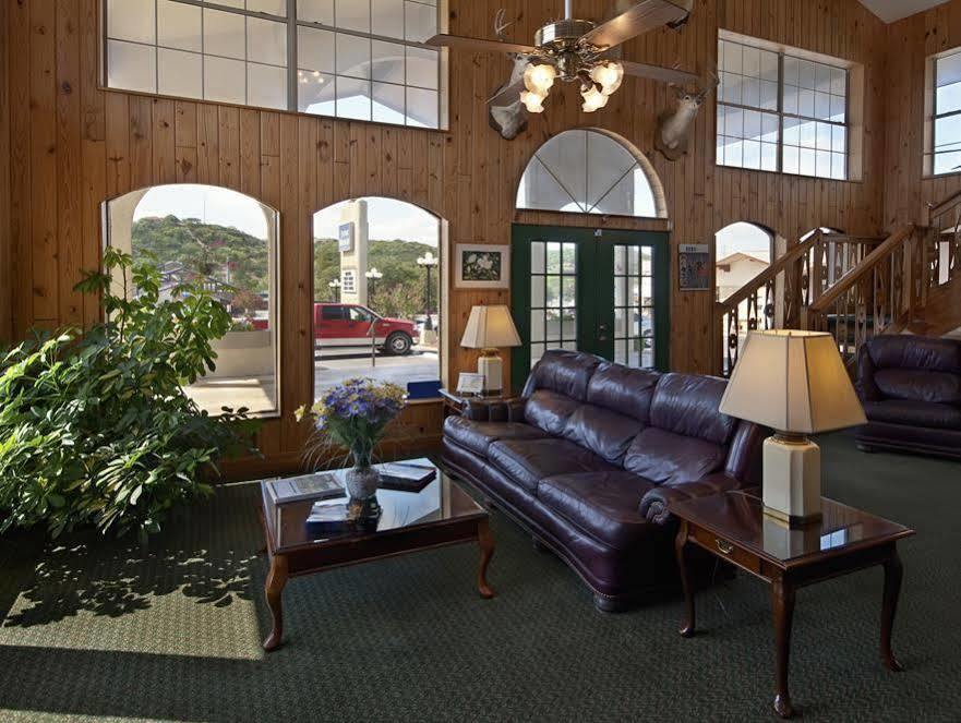 Best Western Sunday House Inn Kerrville Kültér fotó